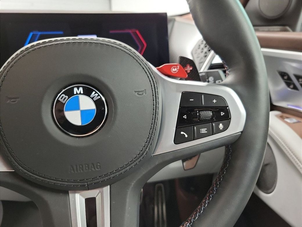 2025 BMW XM