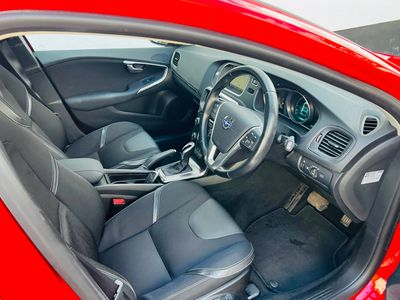 2014 Volvo V40