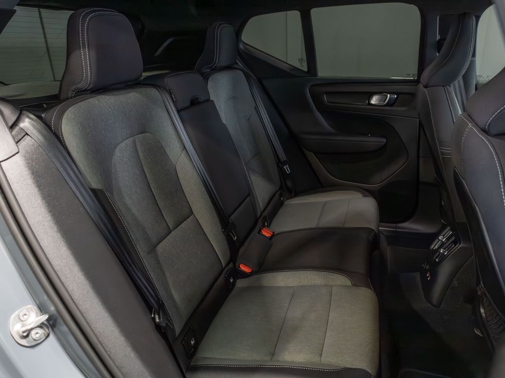2022 Volvo XC40