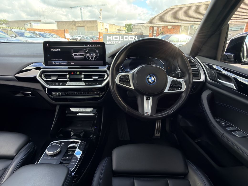 2025 BMW iX3