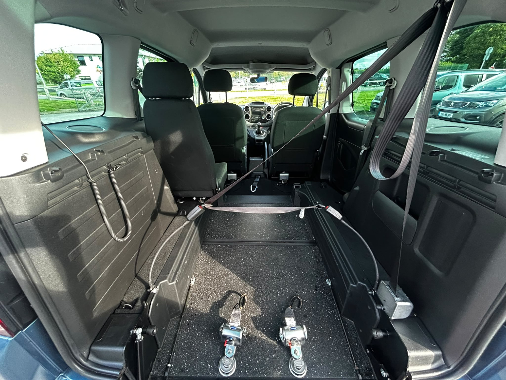 2017 Peugeot Partner Tepee
