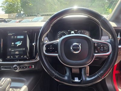 2017 Volvo S90