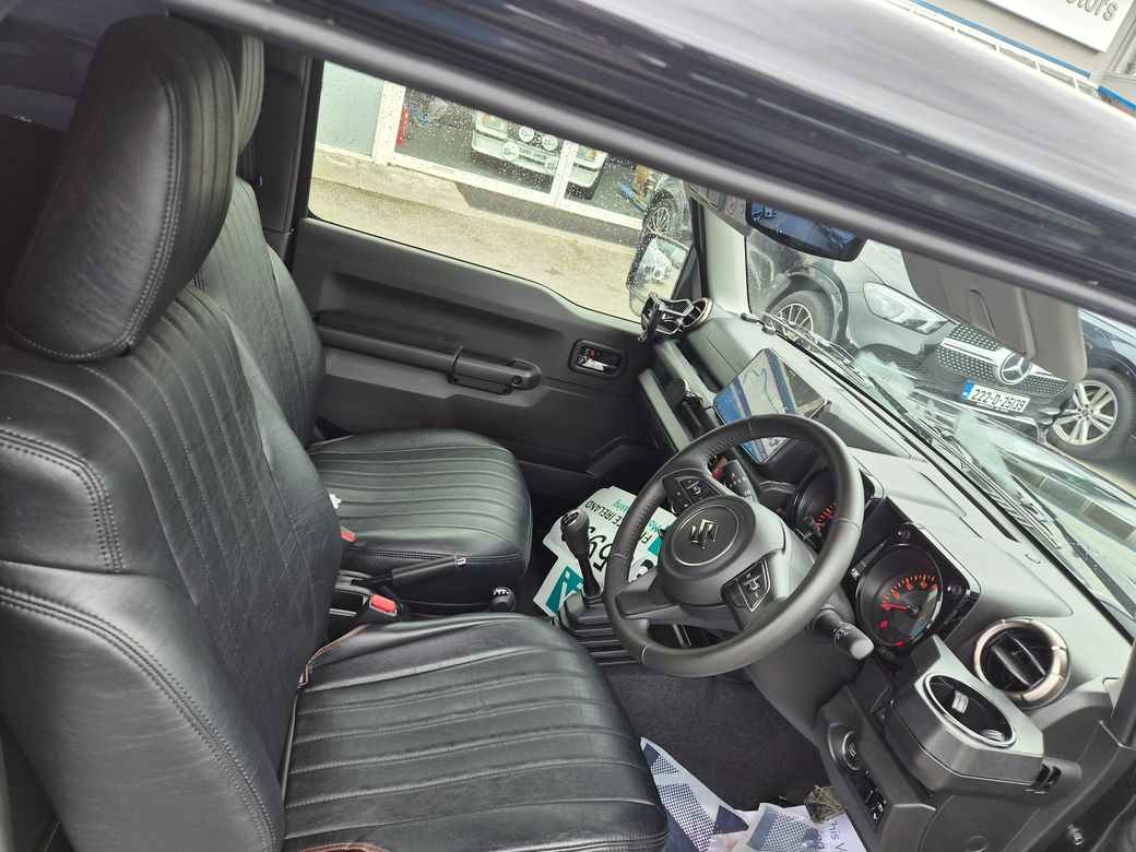 2025 Suzuki Jimny