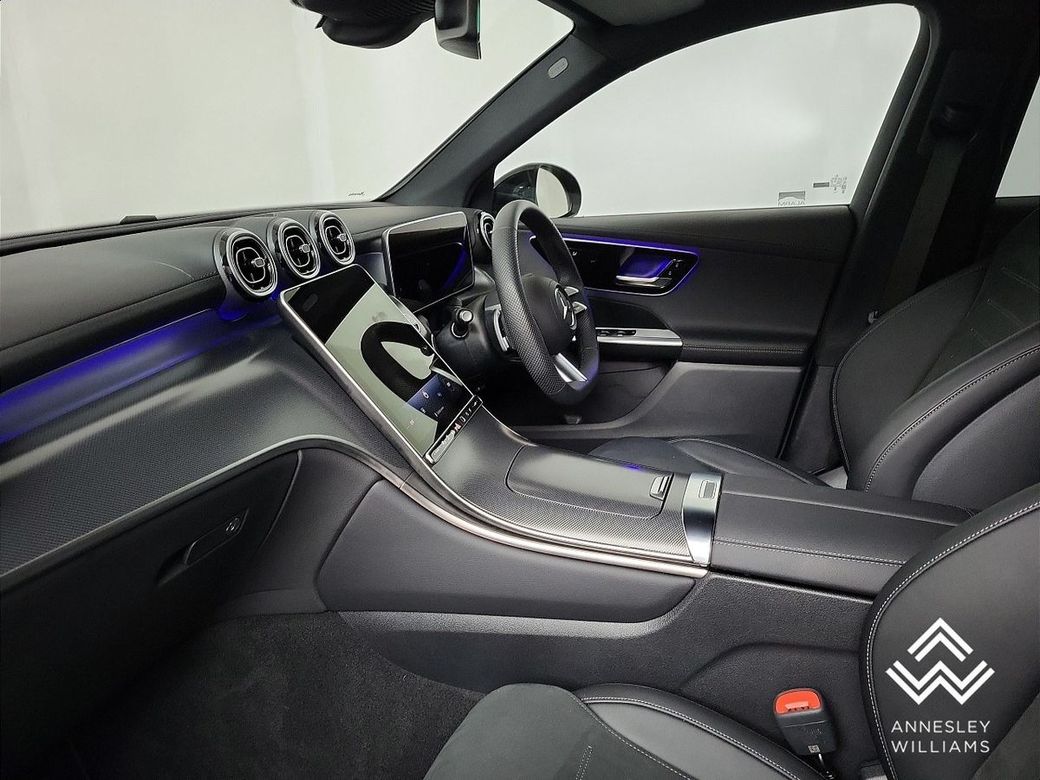 2025 Mercedes-Benz GLC Class