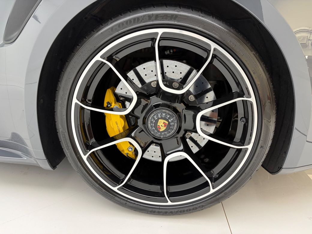 2023 Porsche 911