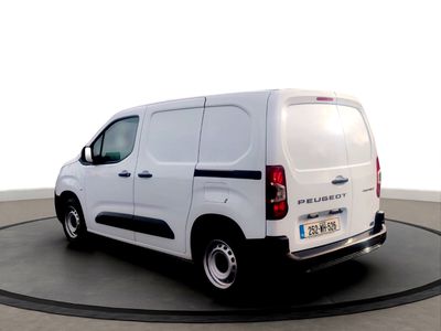 2025 Peugeot Partner