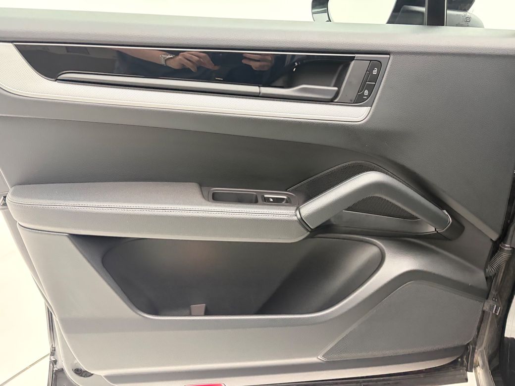 2025 Porsche Cayenne