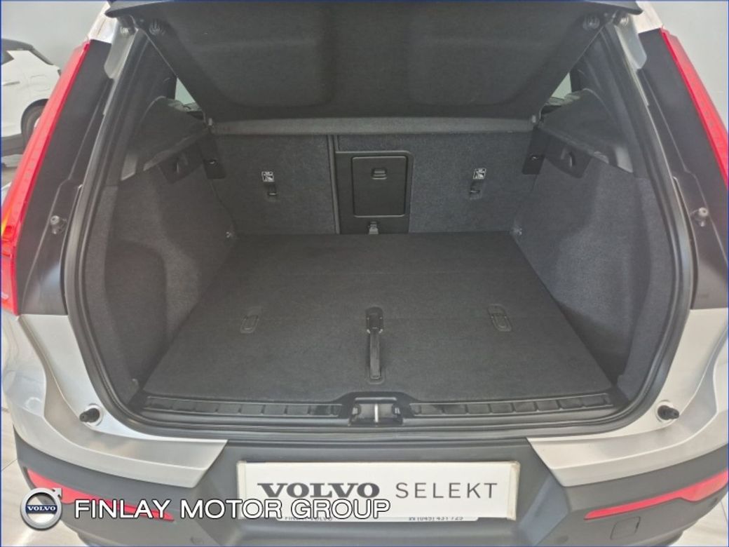 2022 Volvo XC40
