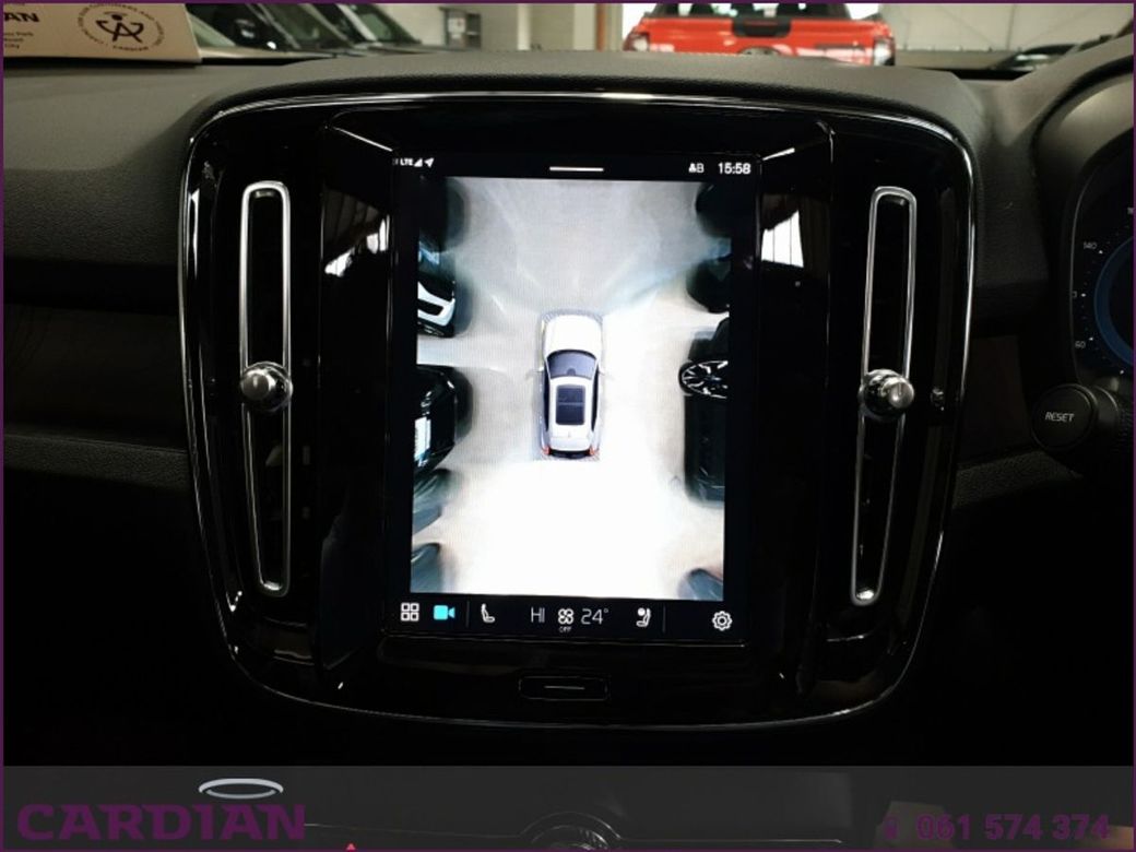 2023 Volvo XC40