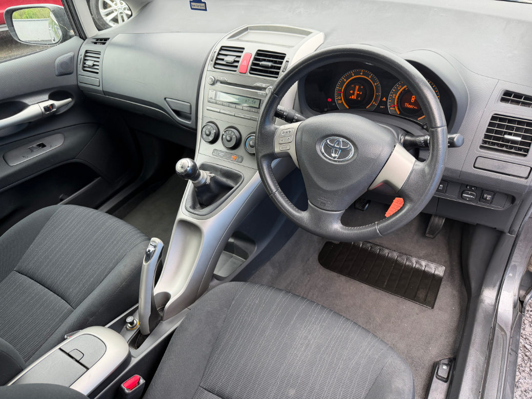 2008 Toyota Auris