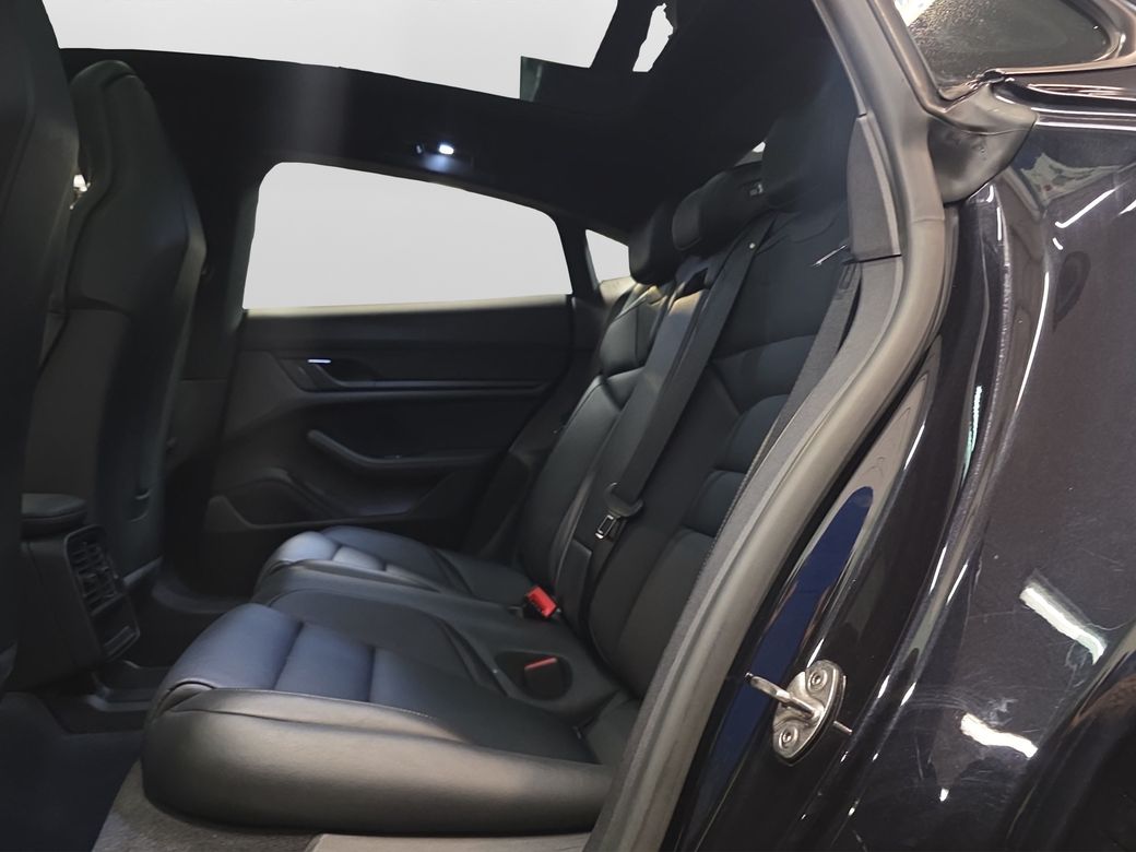 2023 Porsche Taycan
