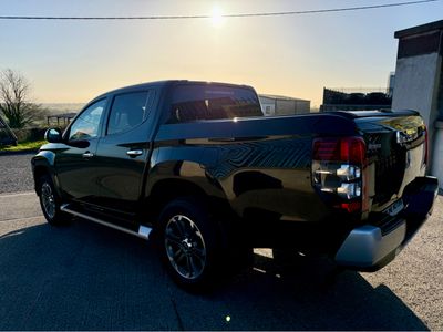 2020 Mitsubishi L200