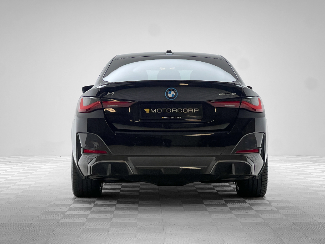 2022 BMW i4