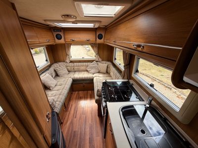 2010 AUTOSLEEPER SUFFOLK LOW PROFILE R.H.D AUTO 