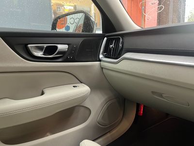 2025 Volvo V60