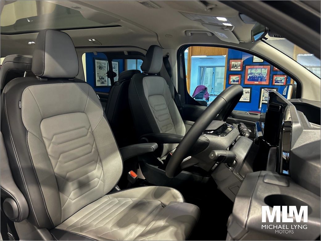 2026 Ford Tourneo Custom