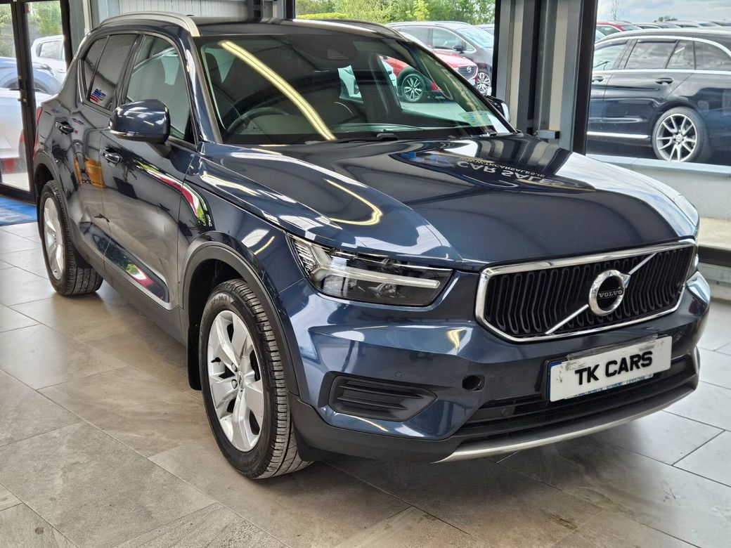 2021 Volvo XC40