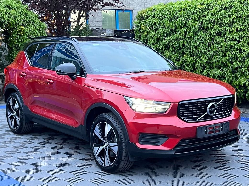 2022 Volvo XC40