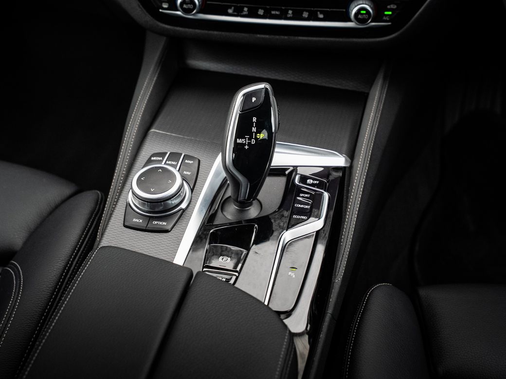 2022 BMW 5 Series