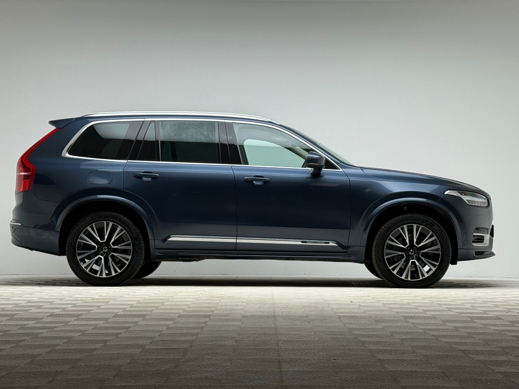 2022 Volvo XC90