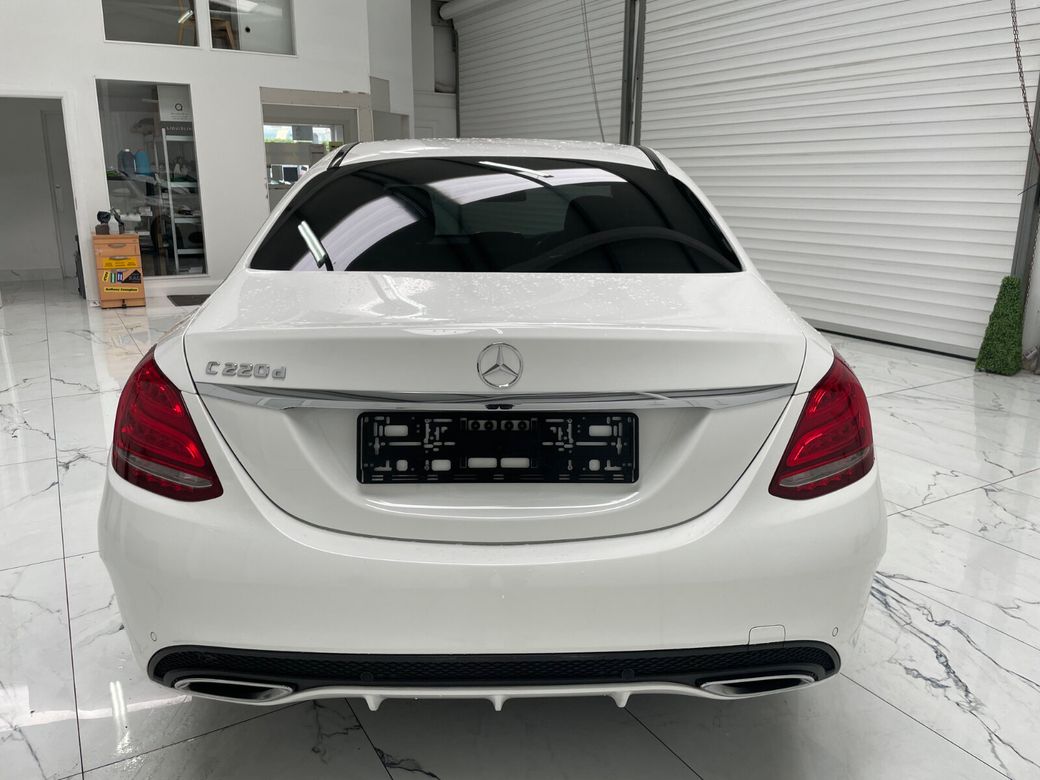 2018 Mercedes-Benz 220