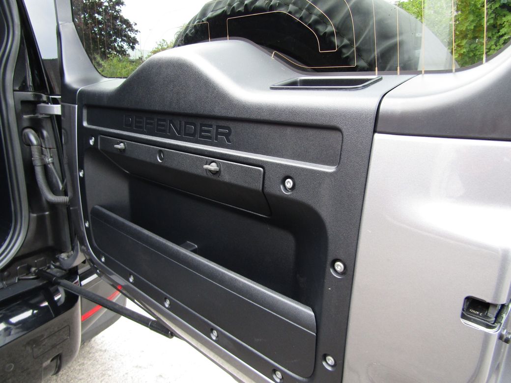 2023 Land Rover Defender