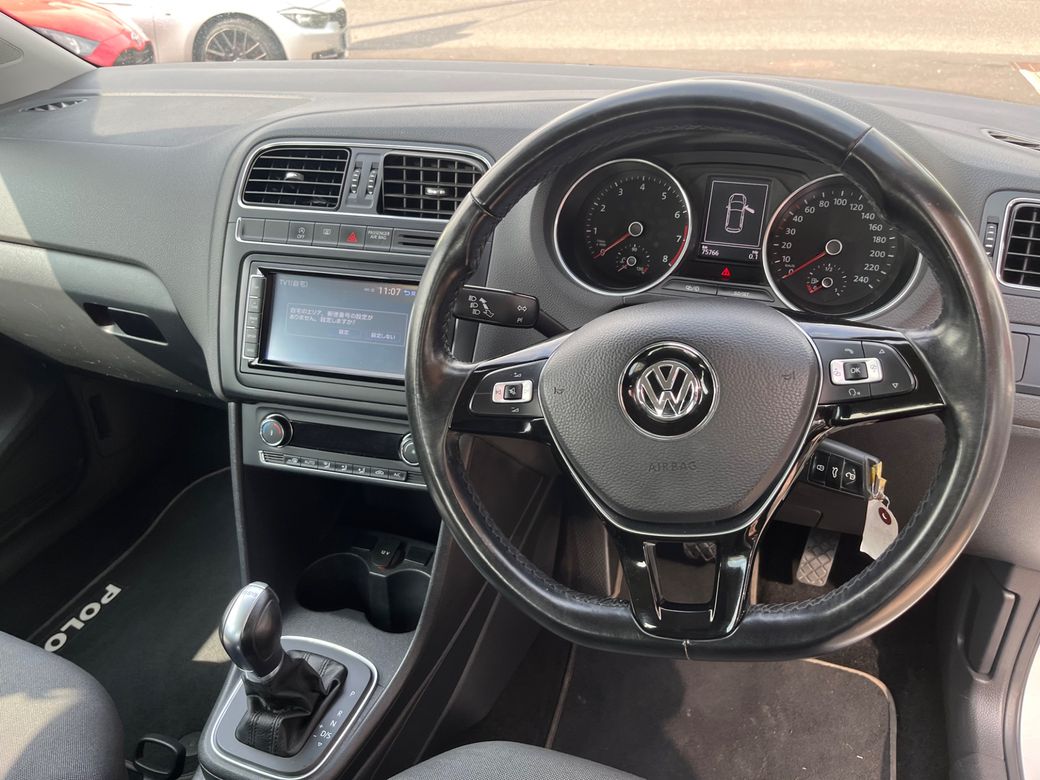 2017 Volkswagen Polo