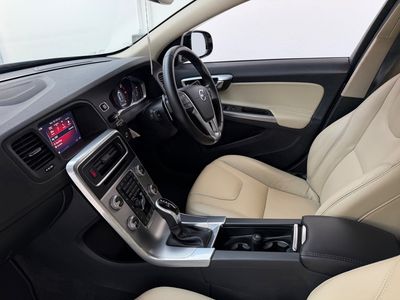 2017 Volvo V60