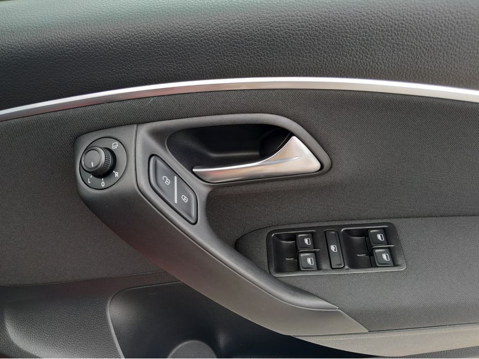 2016 Volkswagen Polo