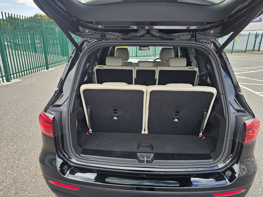 2025 Mercedes-Benz GLB Class