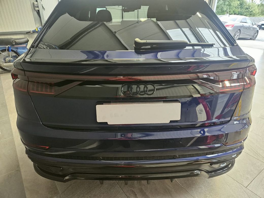 2021 Audi Q8
