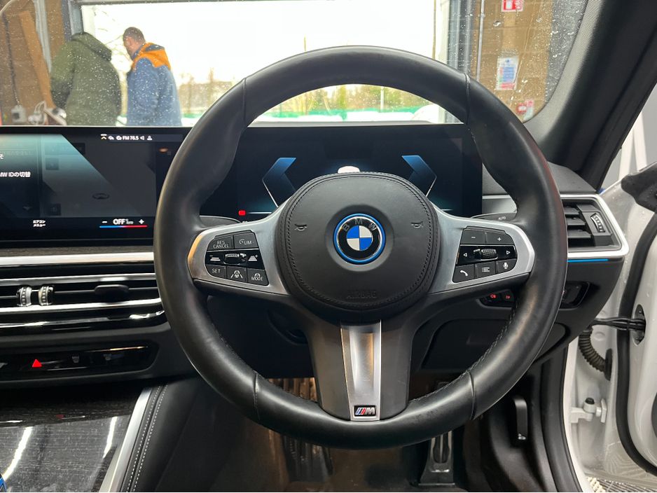 2022 BMW i4