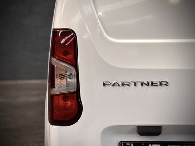 2022 Peugeot Partner