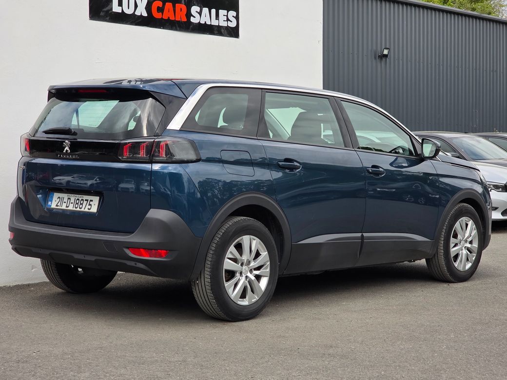 2021 Peugeot 5008