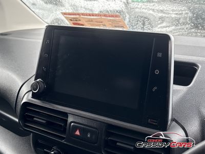 2022 Peugeot Partner