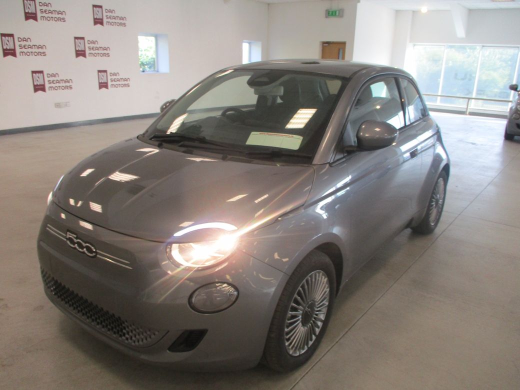 2025 Fiat 500e