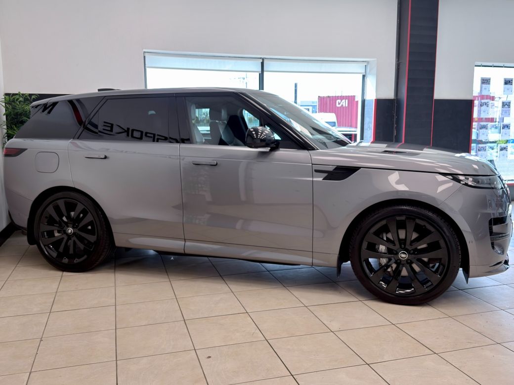 2025 Land Rover Range Rover Sport