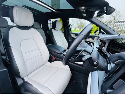 2025 Porsche Cayenne