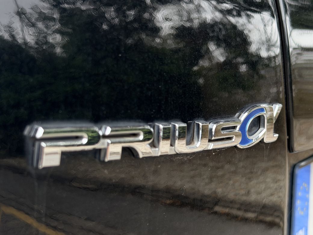 2016 Toyota Prius Alpha