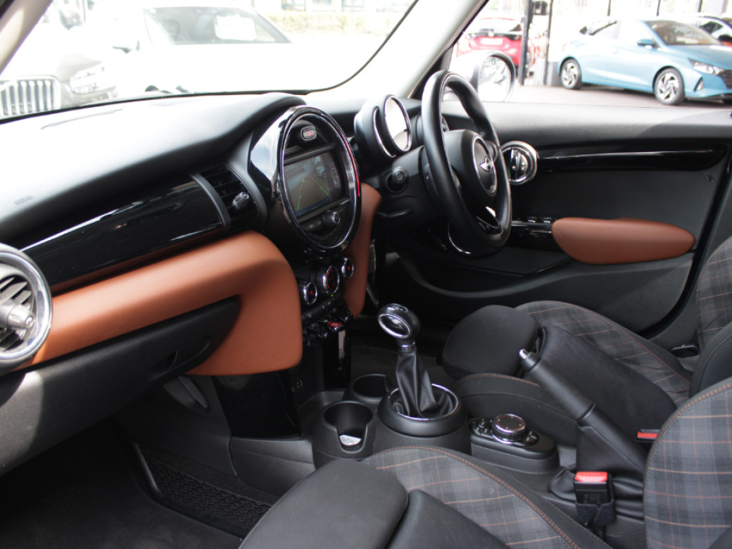 2017 Mini Cooper