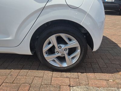 2023 Hyundai i10