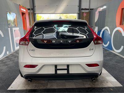 2016 Volvo V40