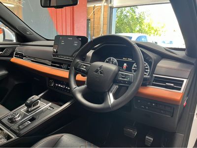 2023 Mitsubishi Outlander
