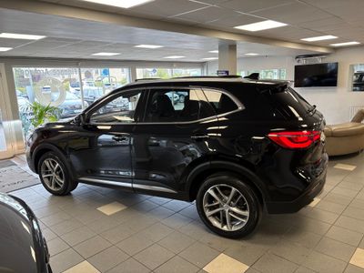 2023 MG HS
