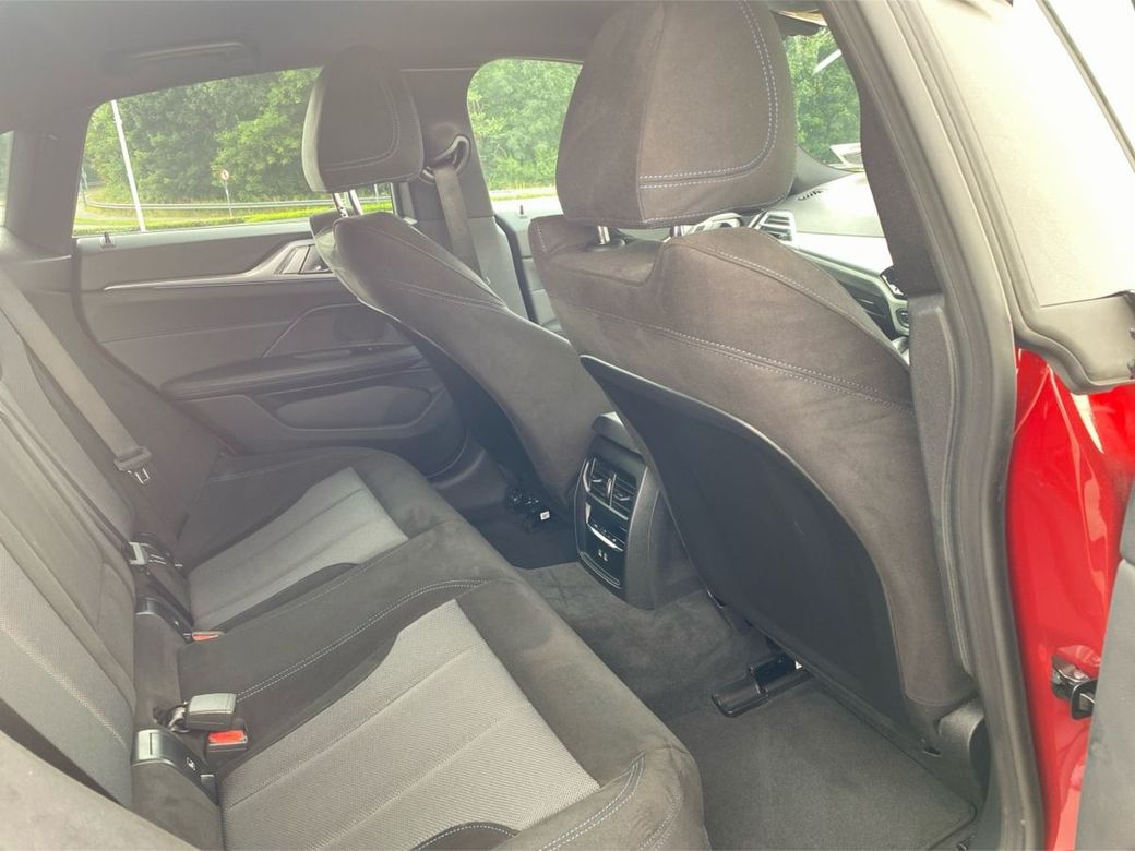 2025 BMW i4