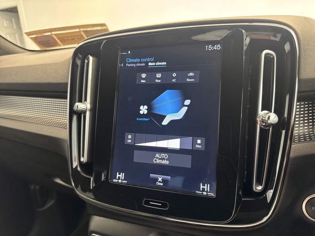 2020 Volvo XC40
