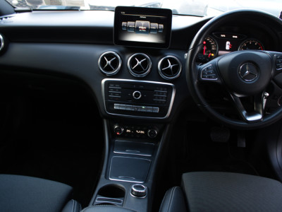 2018 Mercedes-Benz A 180