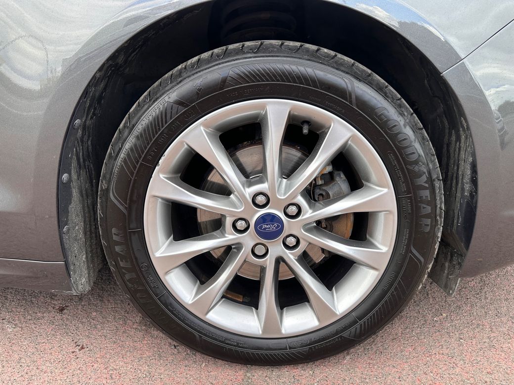 2021 Ford Mondeo