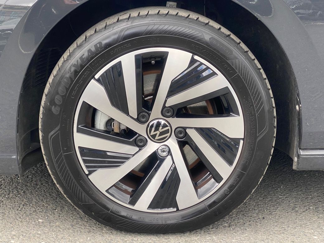 2023 Volkswagen Golf