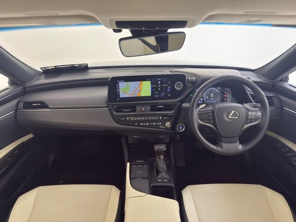 2022 Lexus ES 300h